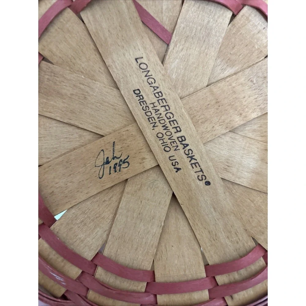 Longaberger‎ 1995 Round Basket with Leather Handles, Floral & Plastic Insert